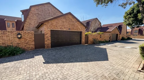 653 Van Dalen Road North, Willowbrook, Roodepoort