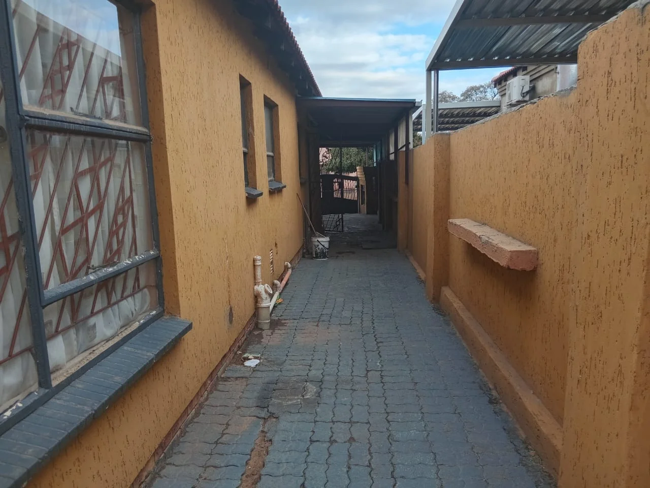 Double-storey House For Rent in Tlhabane West