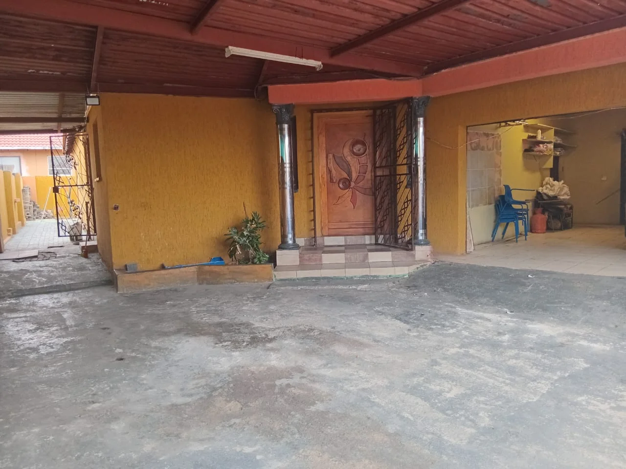Double-storey House For Rent in Tlhabane West