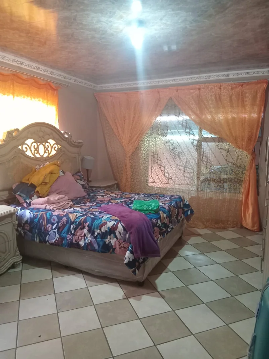 Double-storey House For Rent in Tlhabane West