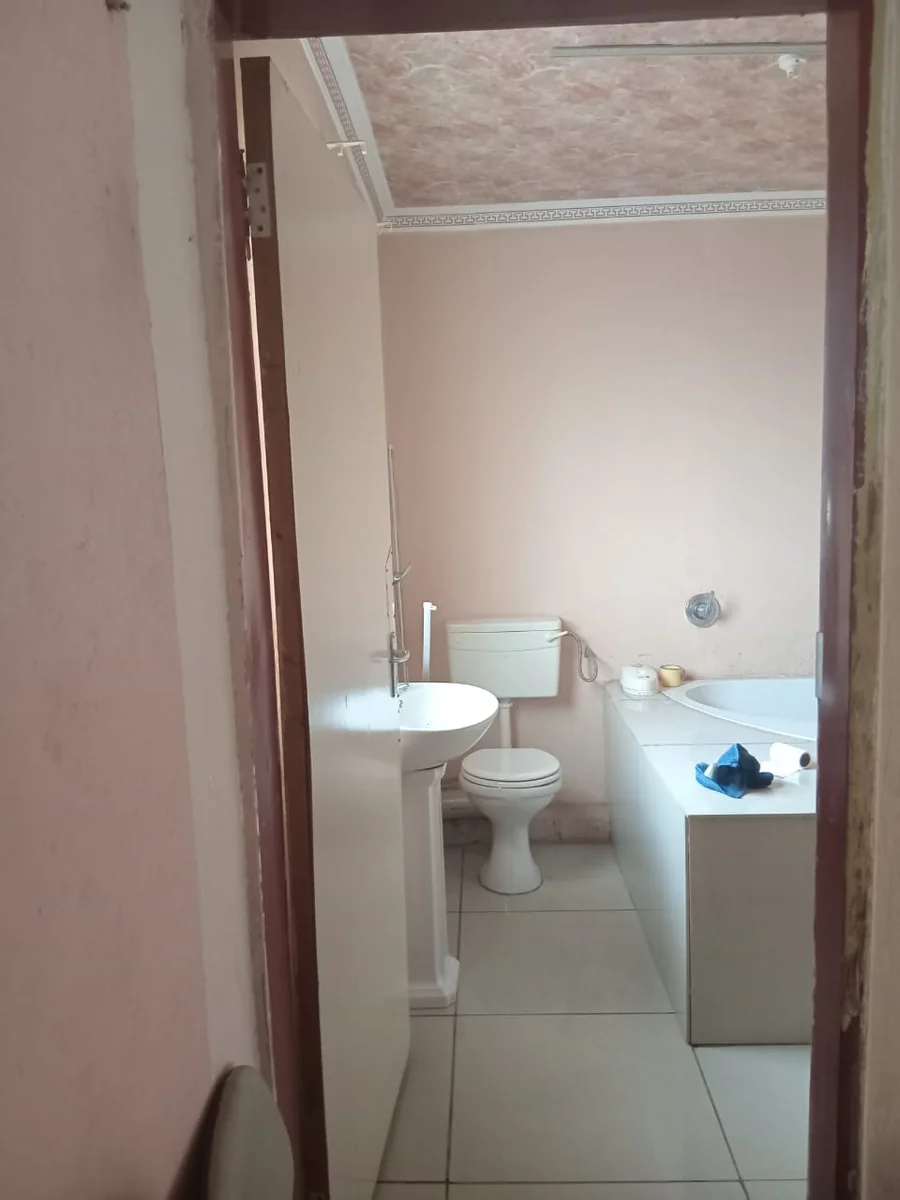 Double-storey House For Rent in Tlhabane West