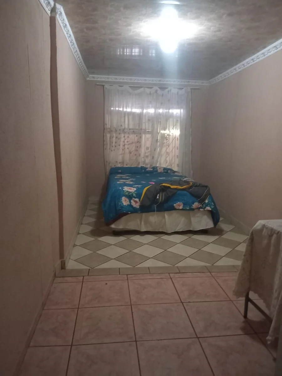 Double-storey House For Rent in Tlhabane West