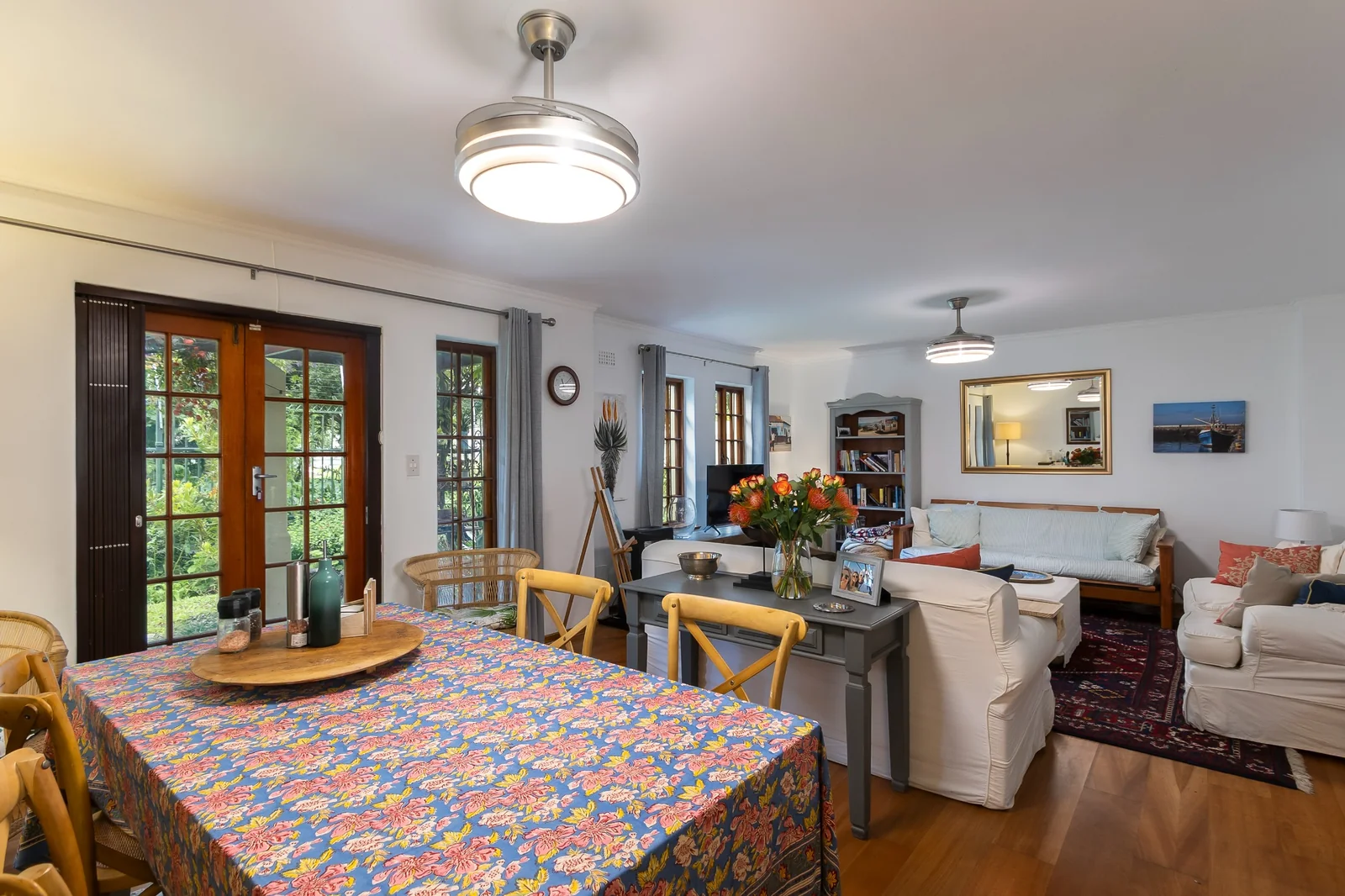 EXECUTIVE LIVING IN THE HEART OF OLD STELLENBOSCH