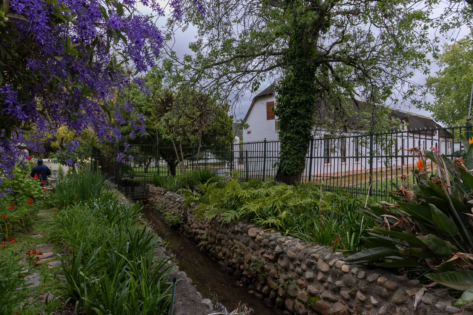 EXECUTIVE LIVING IN THE HEART OF OLD STELLENBOSCH