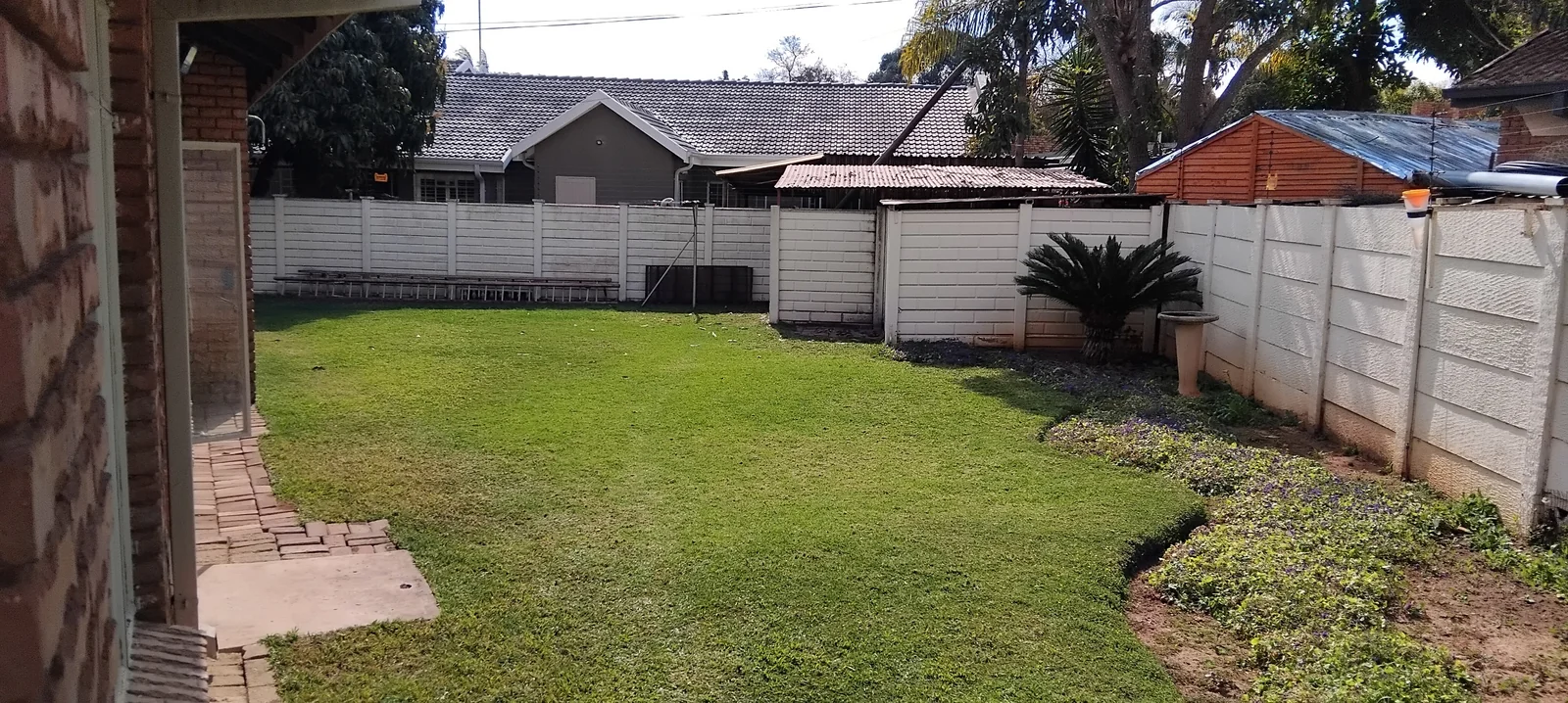 A Home That Offers More Than Just Space in Flora Park