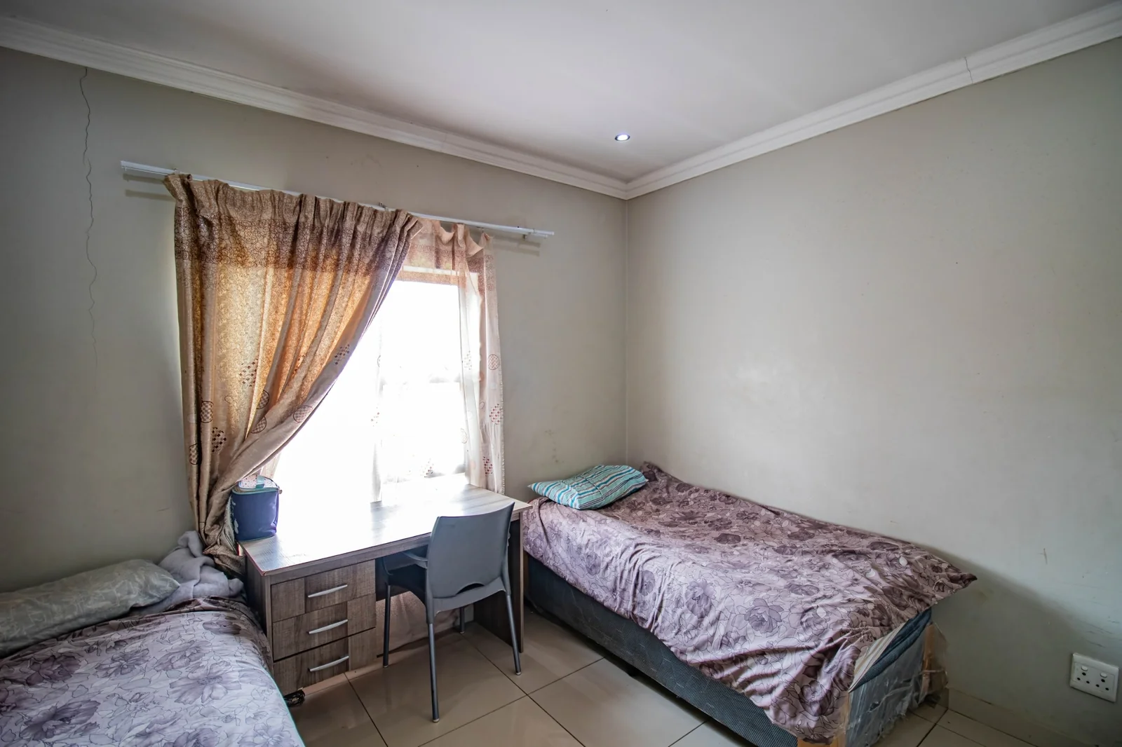 3-Bedroom, 2-Bathroom Family Home with Double Automated Garage To RENT in Parklands Secure Estate, Clayville