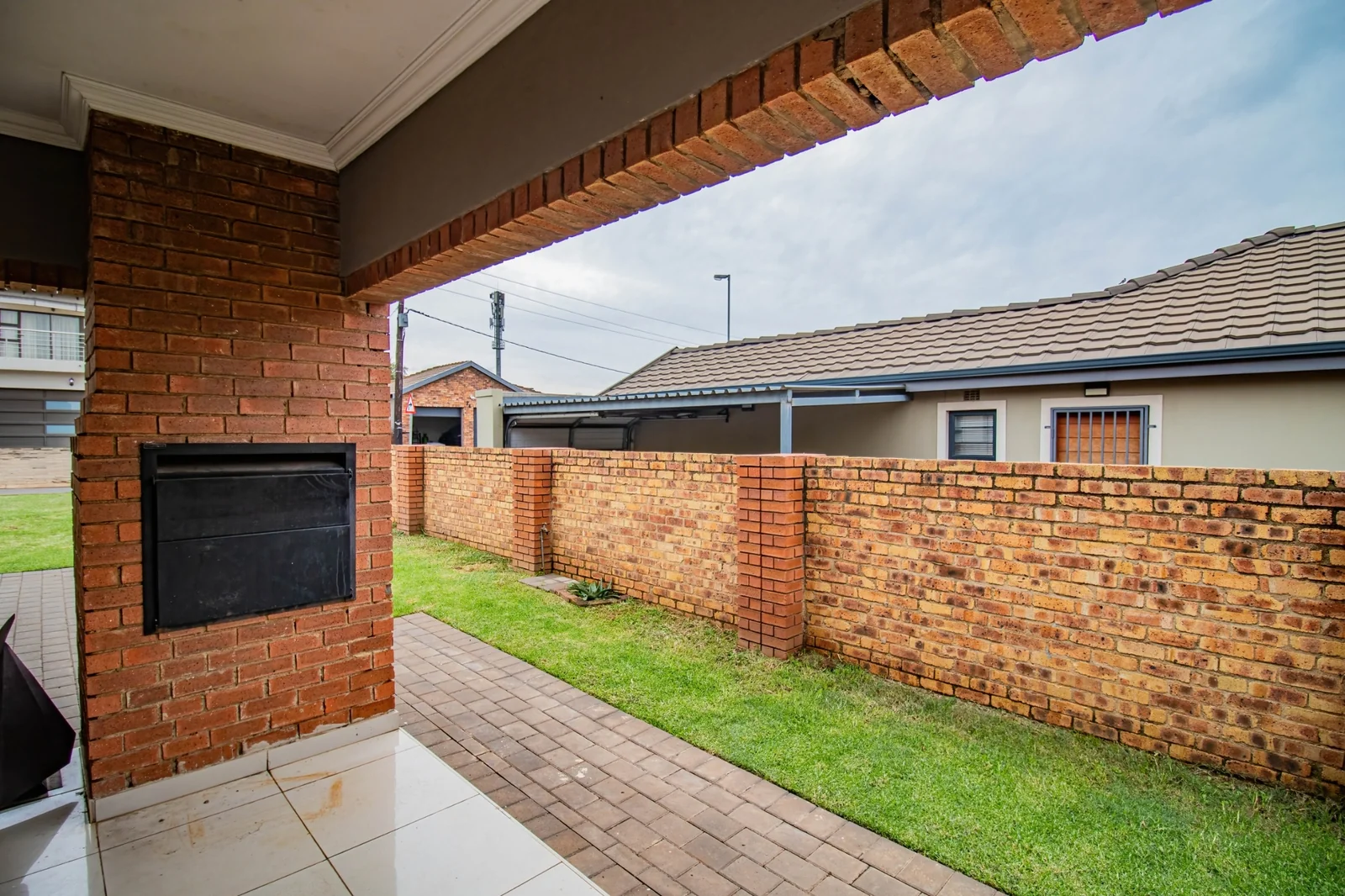 3-Bedroom, 2-Bathroom Family Home with Double Automated Garage To RENT in Parklands Secure Estate, Clayville