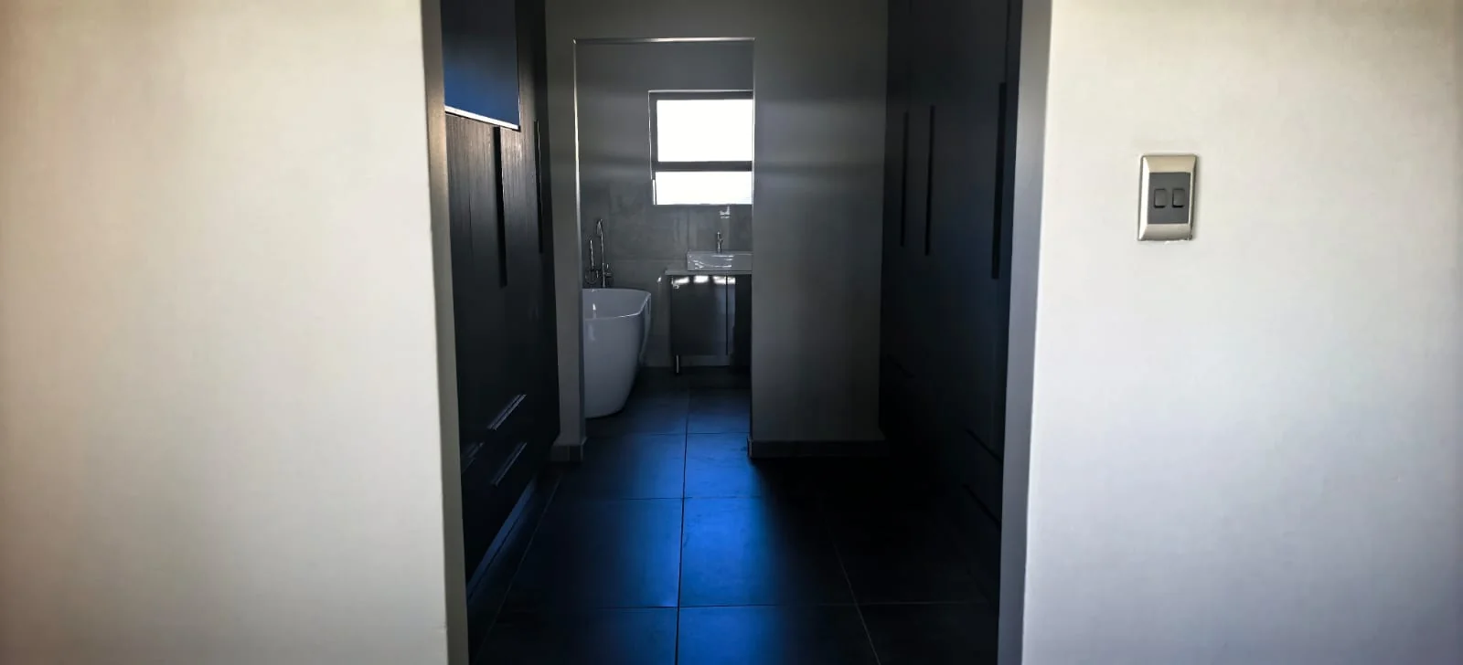 MODERN SINGLE-STOREY HOME IN BENDOR MEADOWS