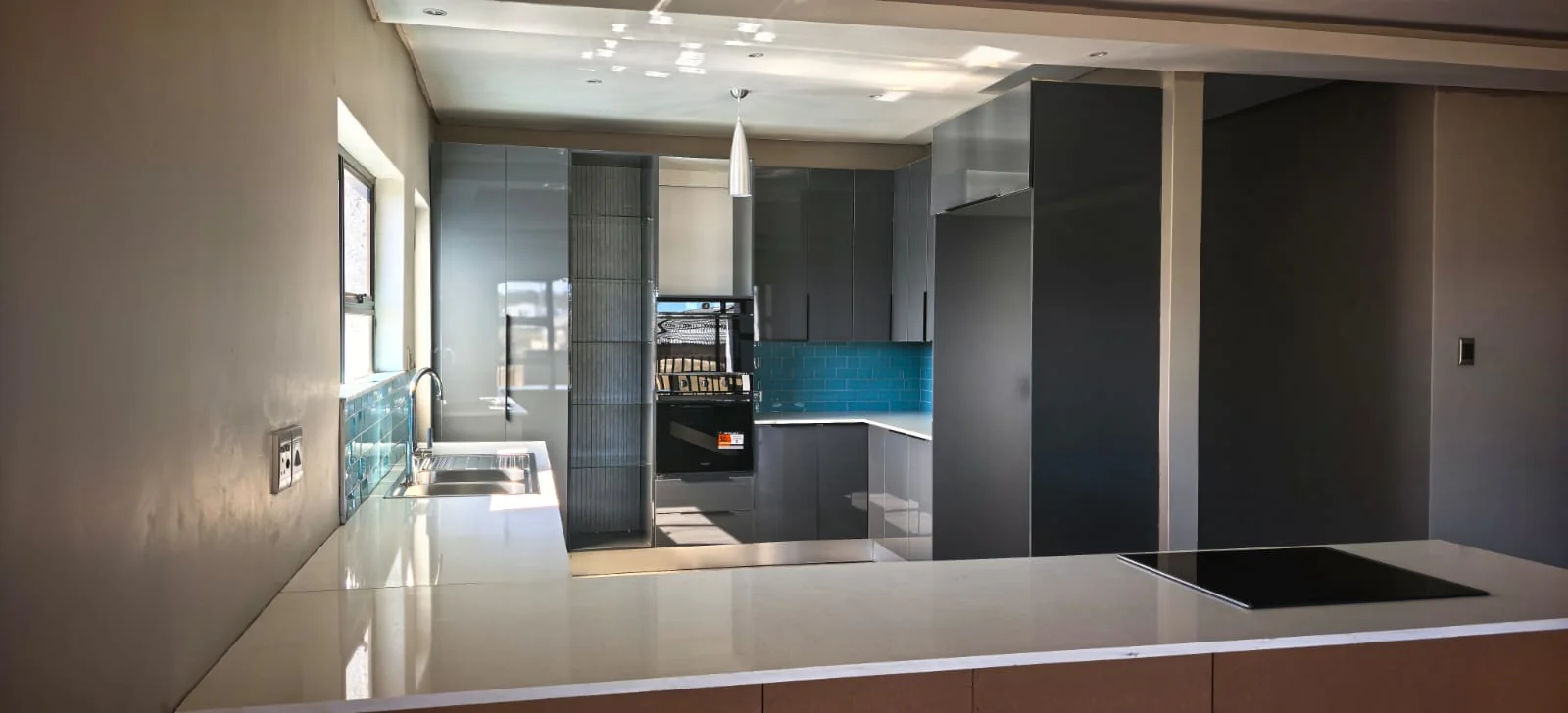 MODERN SINGLE-STOREY HOME IN BENDOR MEADOWS