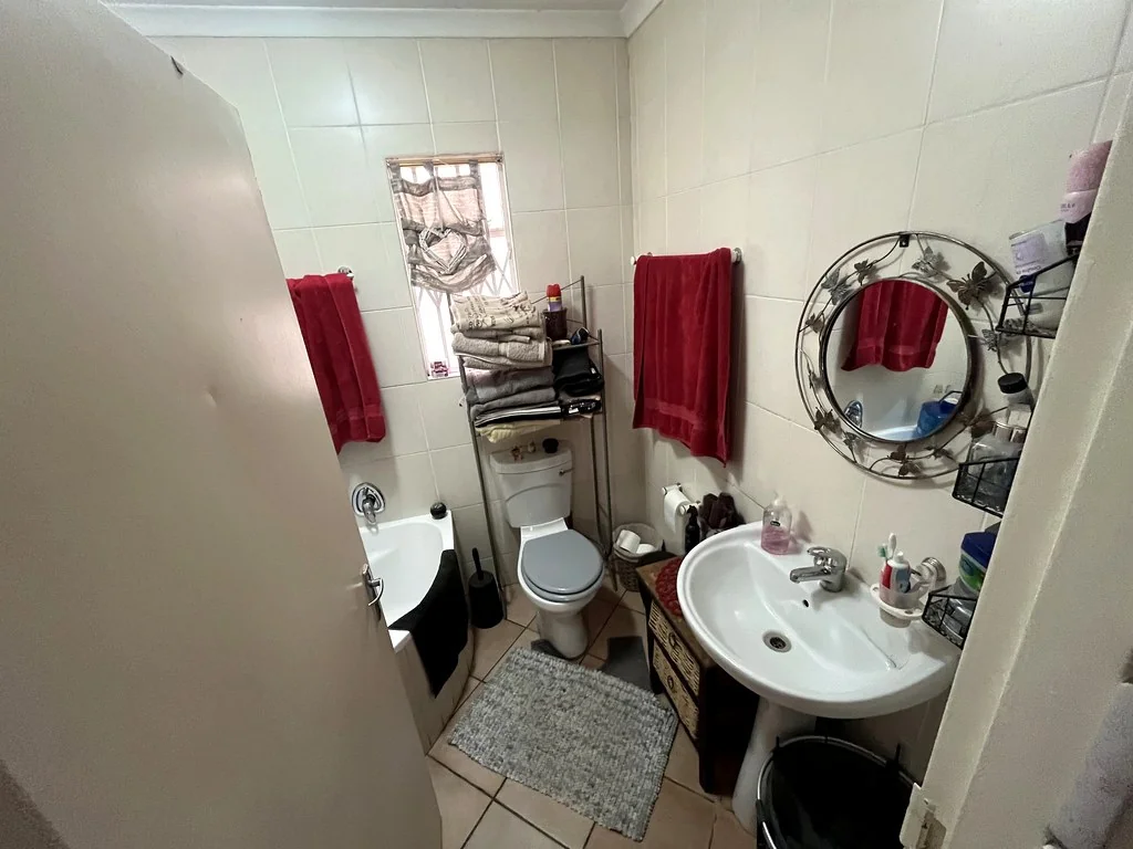 2 Bedroom Duplex in Glen Marais