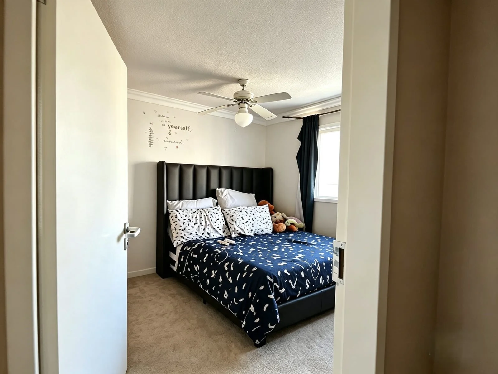 Spacious Family Home with Large Garage & Separate Flatlet
