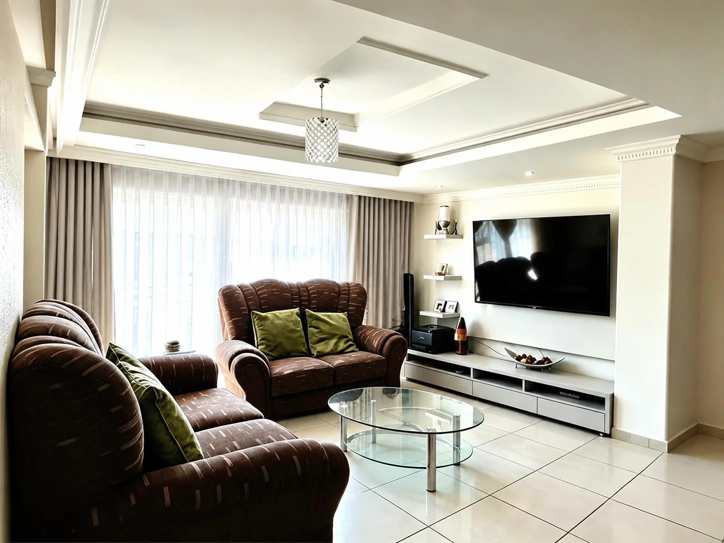 Spacious Family Home with Large Garage & Separate Flatlet
