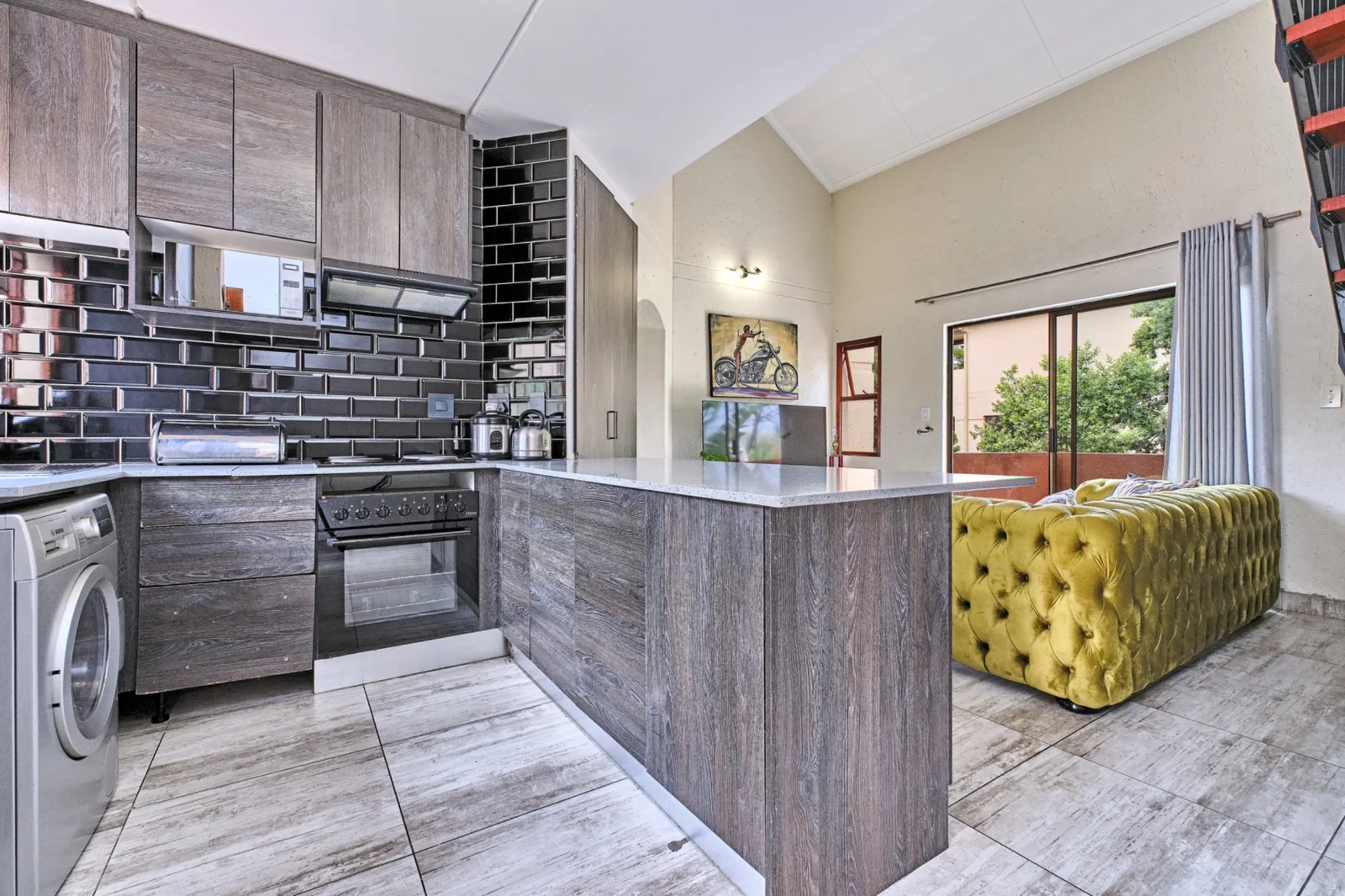 2 Bed, 1 Bath Apartment Including Loft For Sale In Bromhof.