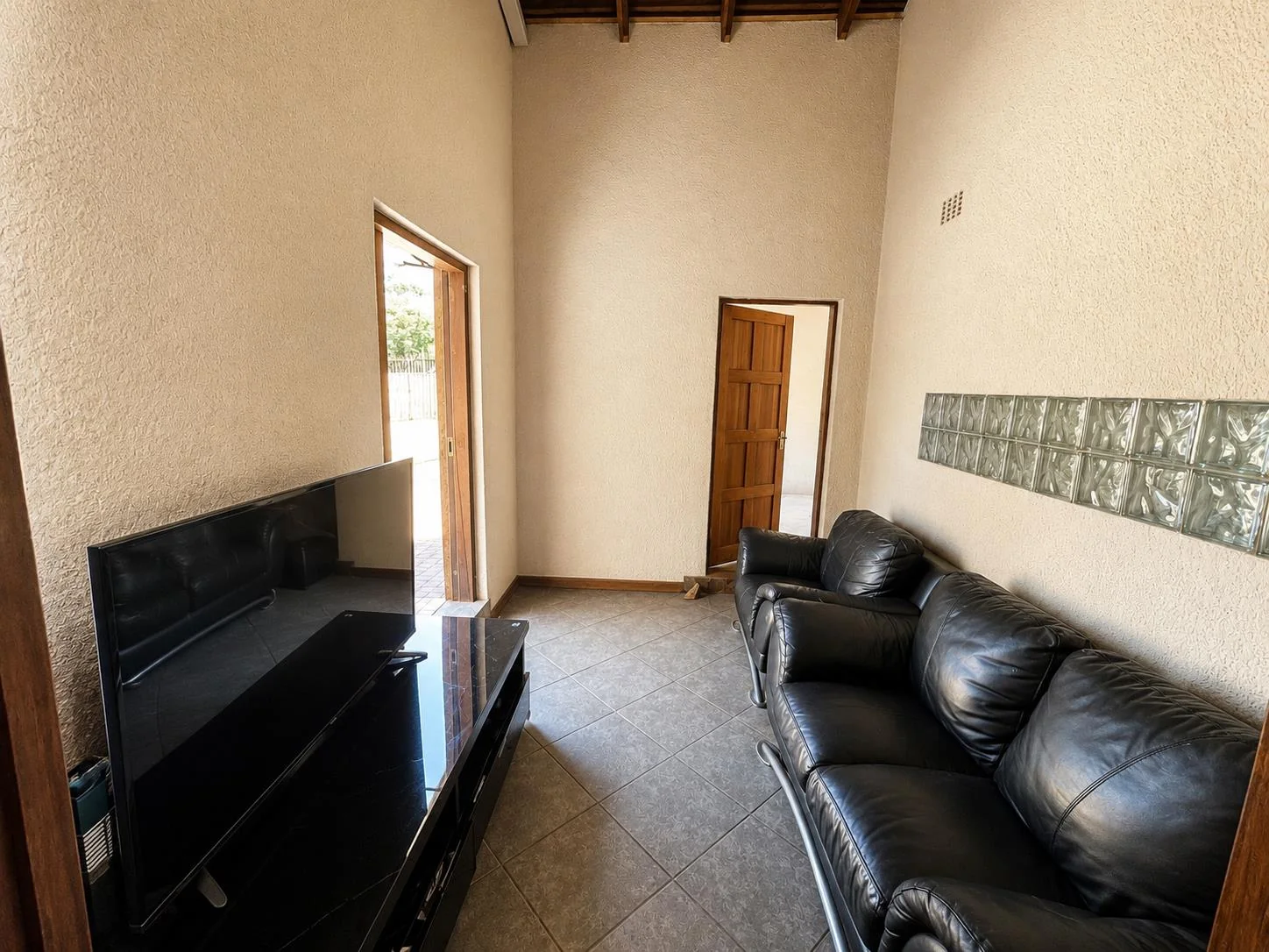 Spacious Family Home with Pool