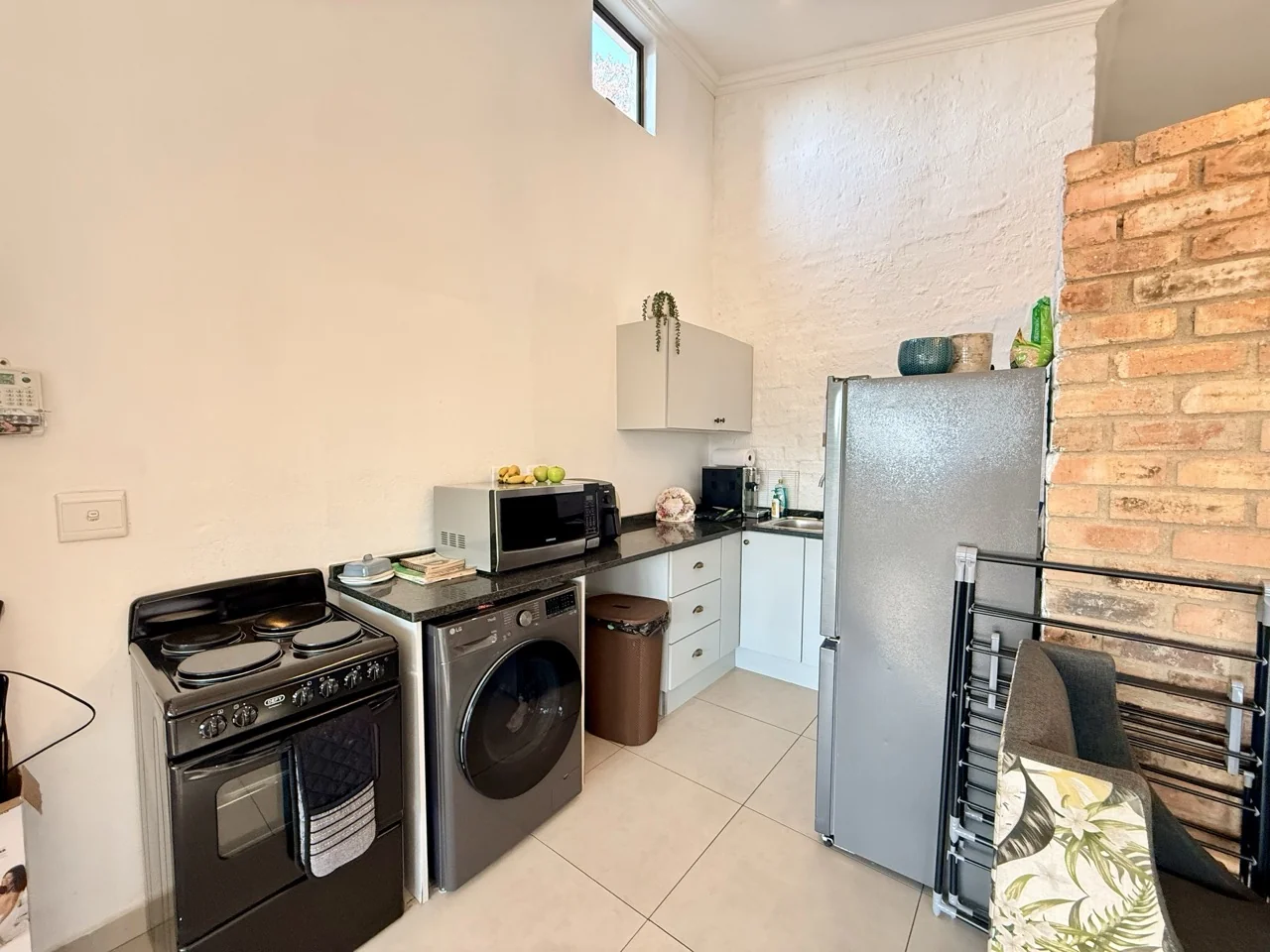 1 BEDROOM GARDEN COTTAGE FOR RENT IN IRENE