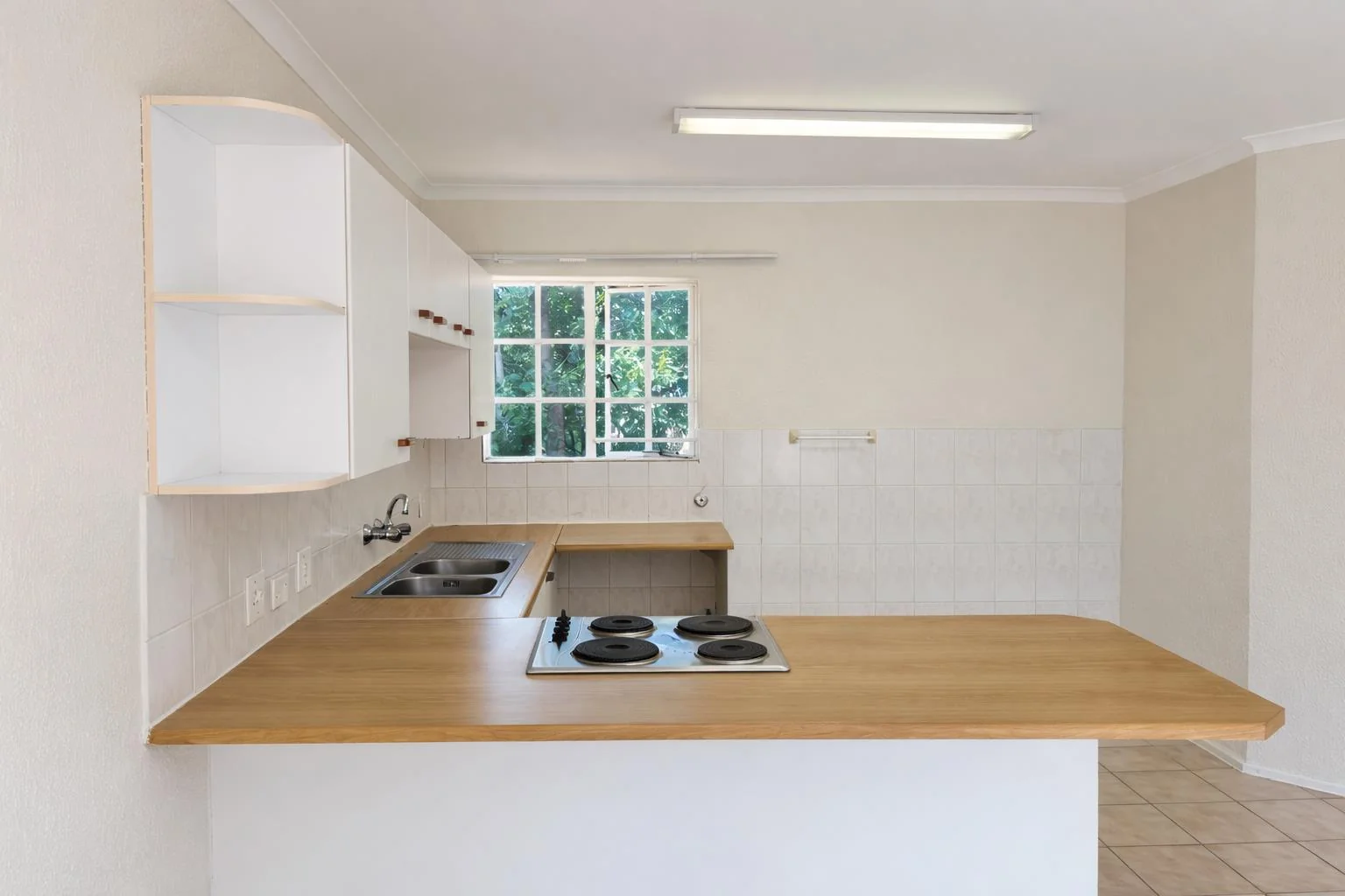 1 Bedroom, 1 bathroom apartment for Sale in Weltevreden Park