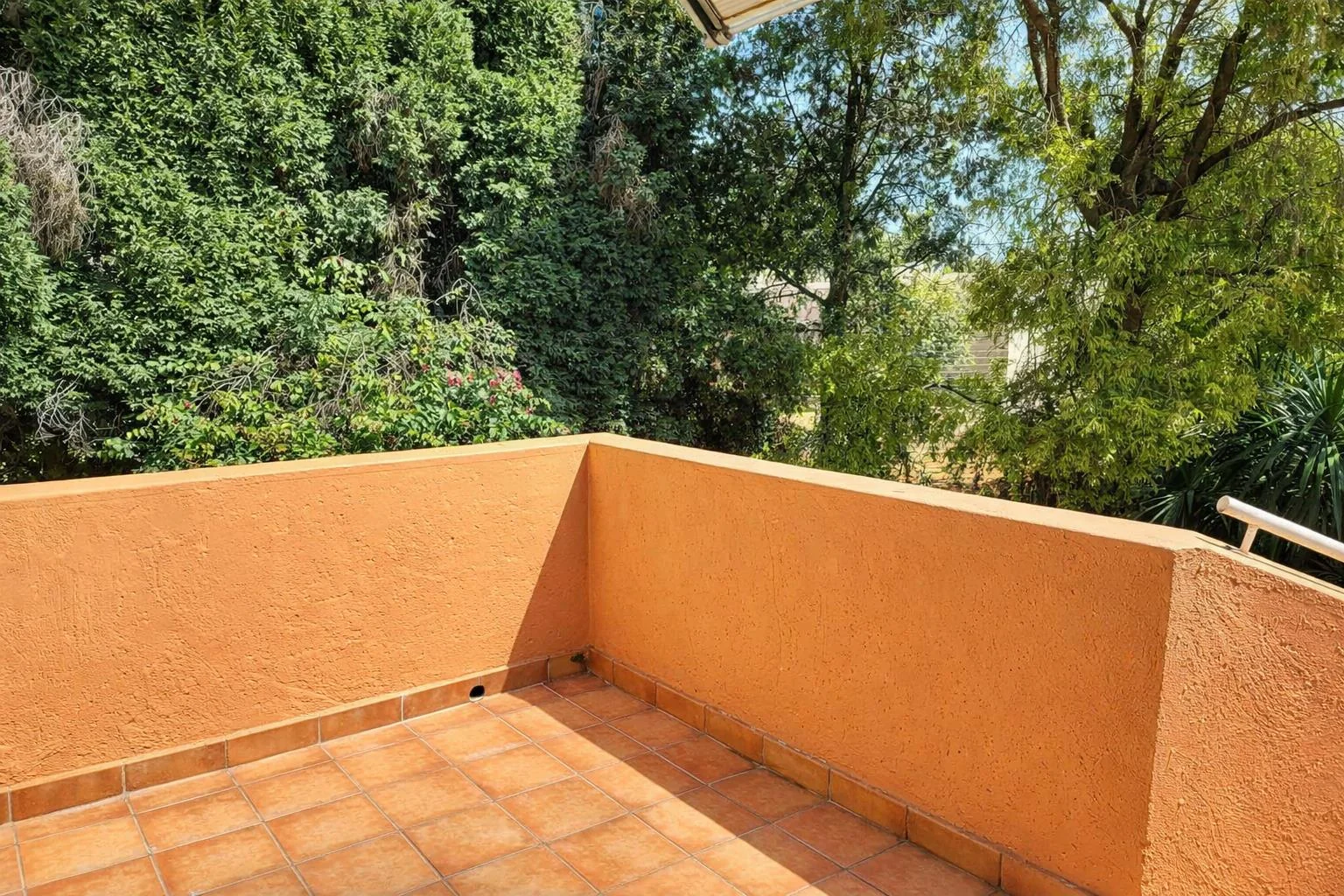 1 Bedroom, 1 bathroom apartment for Sale in Weltevreden Park
