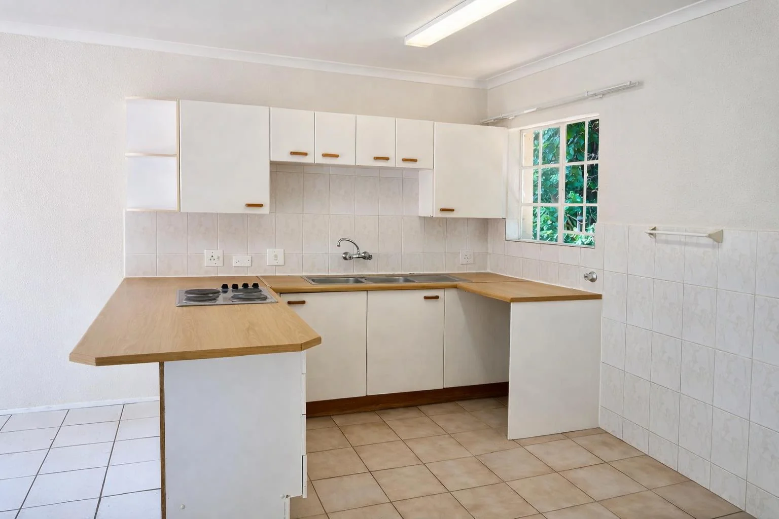 1 Bedroom, 1 bathroom apartment for Sale in Weltevreden Park
