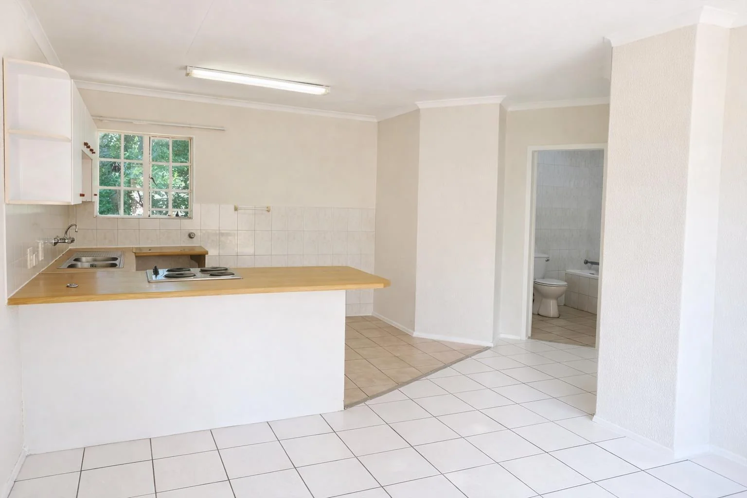 1 Bedroom, 1 bathroom apartment for Sale in Weltevreden Park