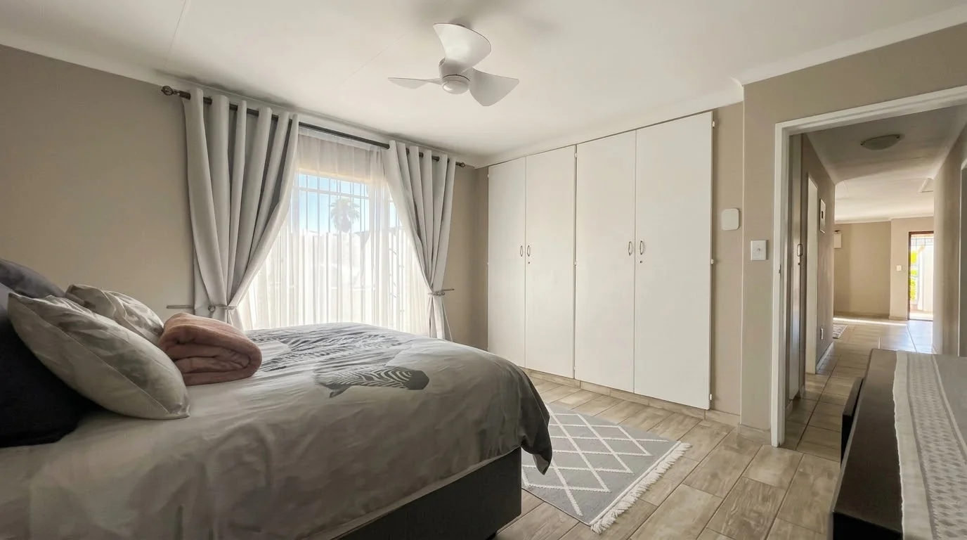 Spacious Freestanding Family Home to Rent in Rangeview