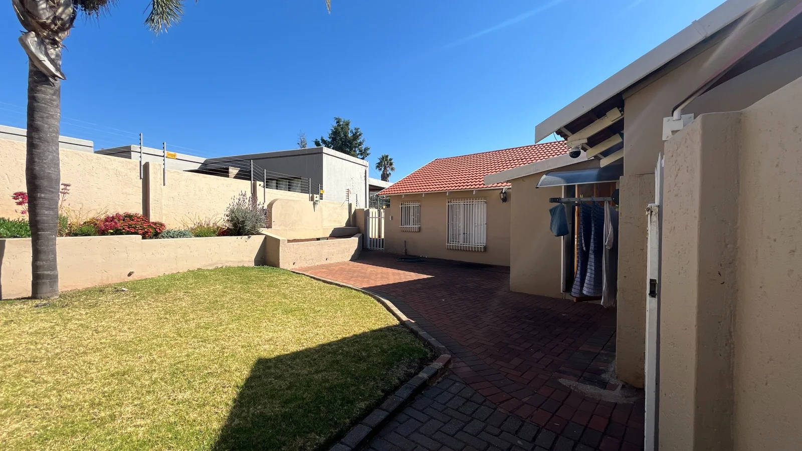 Spacious Freestanding Family Home to Rent in Rangeview