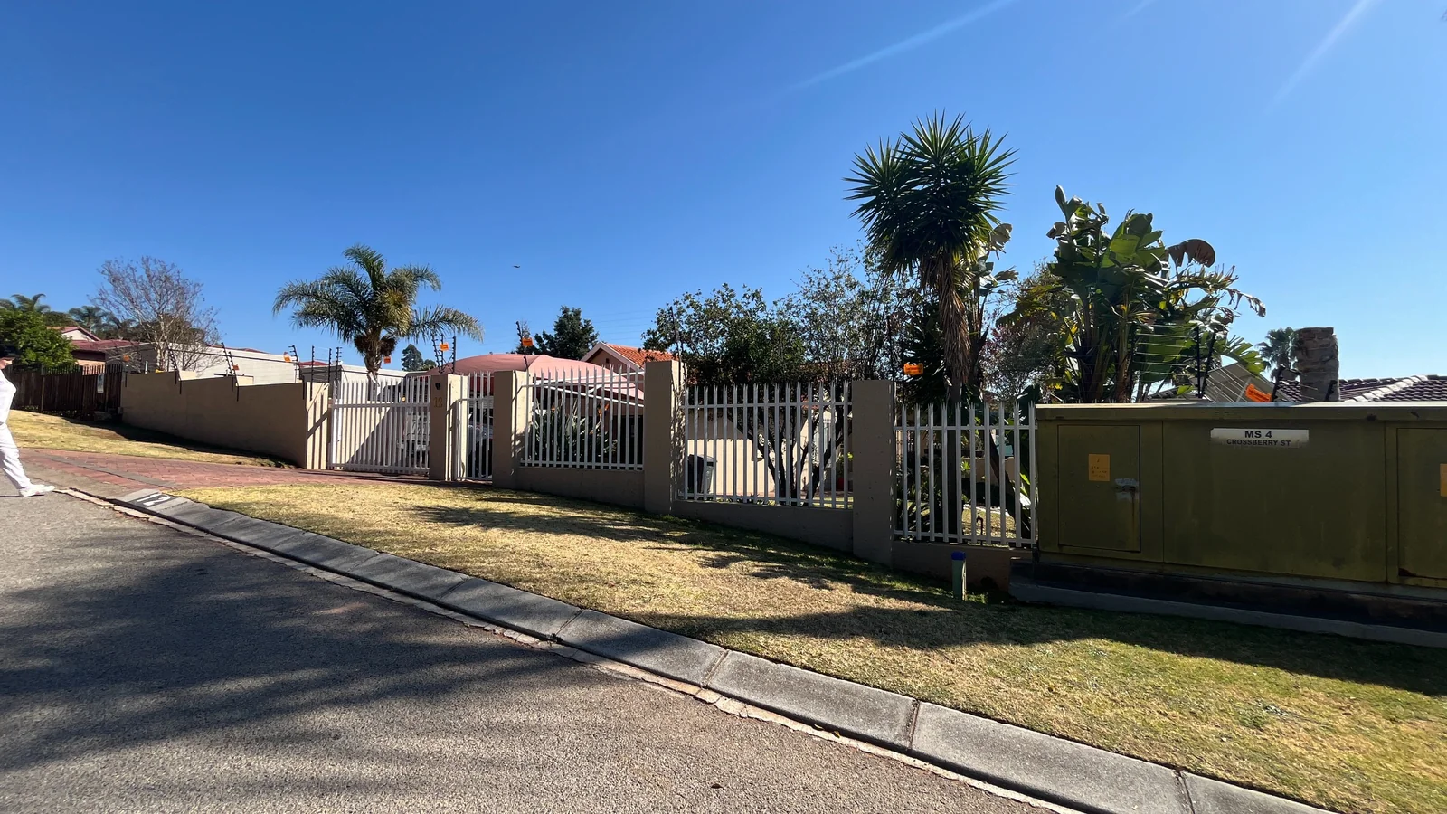 Spacious Freestanding Family Home to Rent in Rangeview