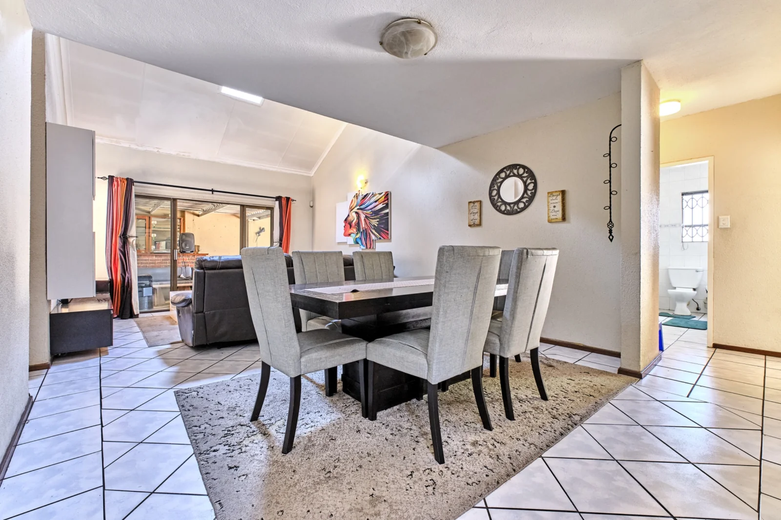 5 bedroom Home for sale in Radiokop/Strubensvalley