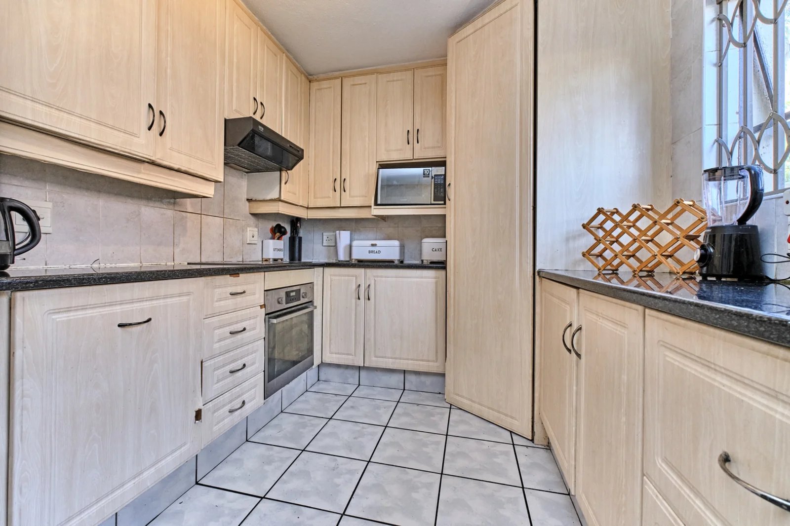 5 bedroom Home for sale in Radiokop/Strubensvalley