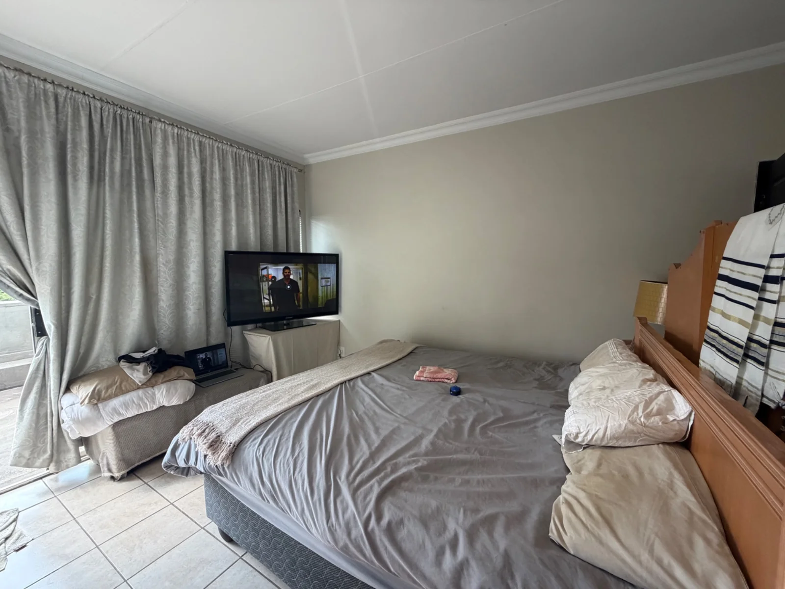 HUGE POTENTIAL FOR EXTRA INCOME ...... INSIDE A BOOMED OFF AREA.