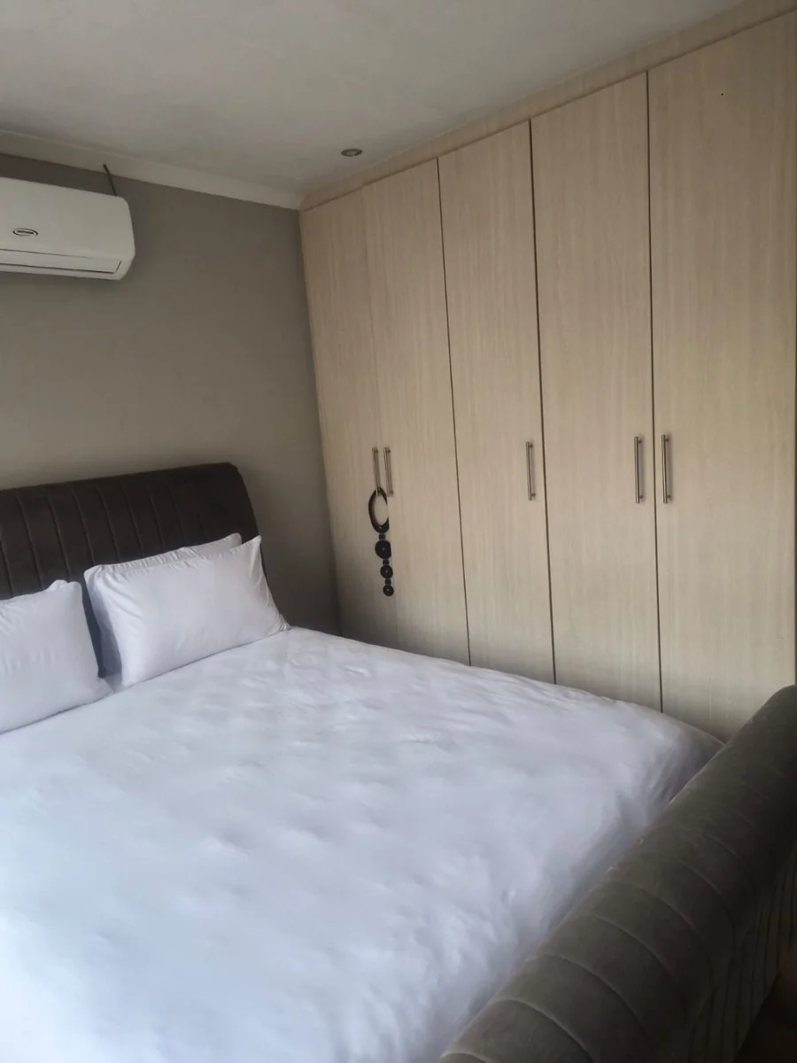 3 Bedroom House for Sale In Waterkloof East