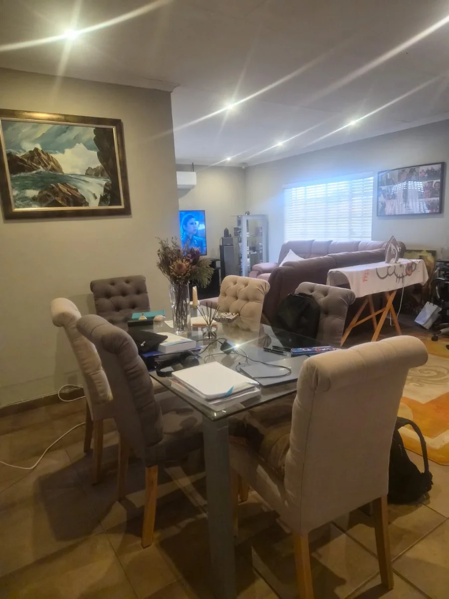 3 Bedroom House for Sale In Waterkloof East