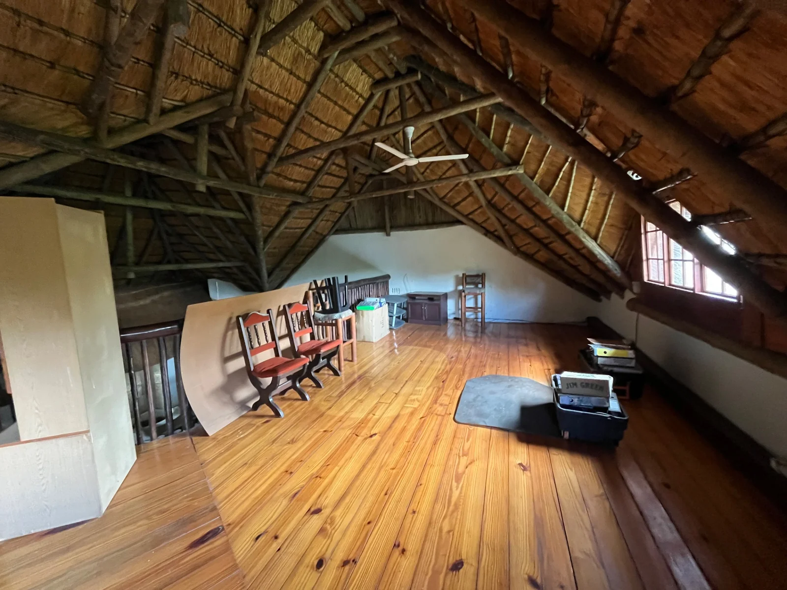 Thatched home for sale in Golfview Park
