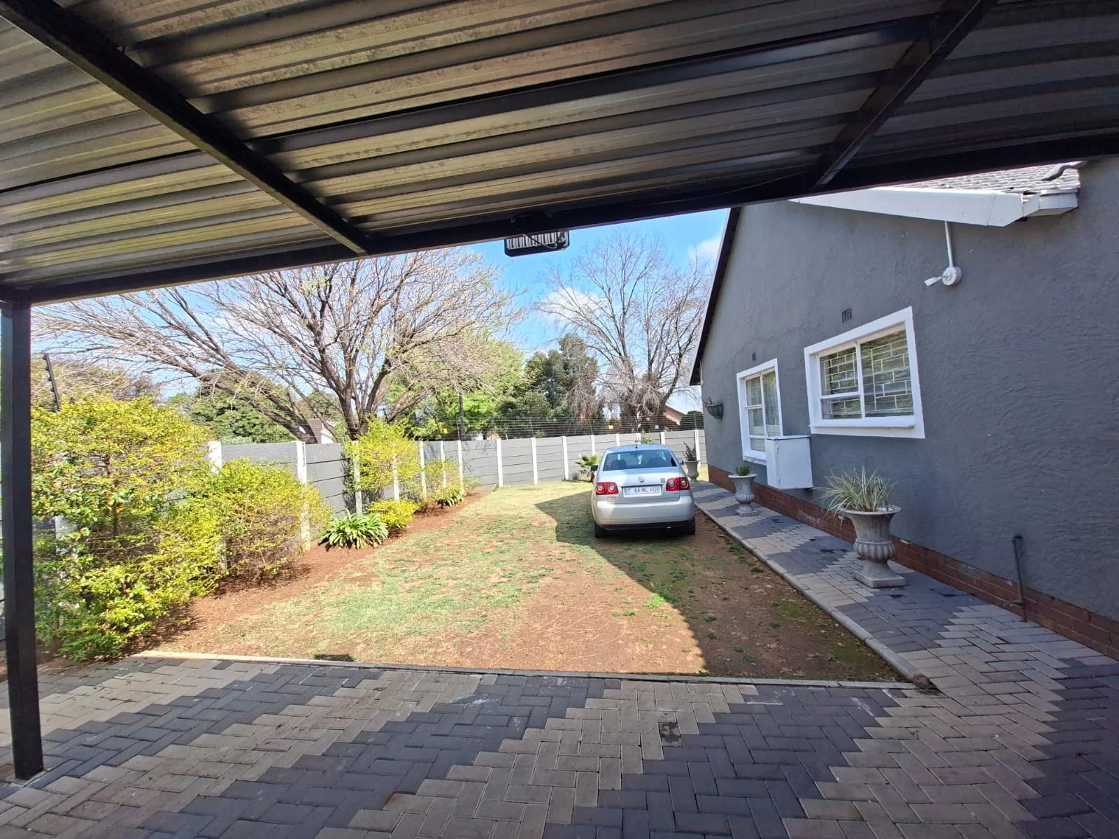 Spacious 3-Bedroom Family Home with Excellent Parking