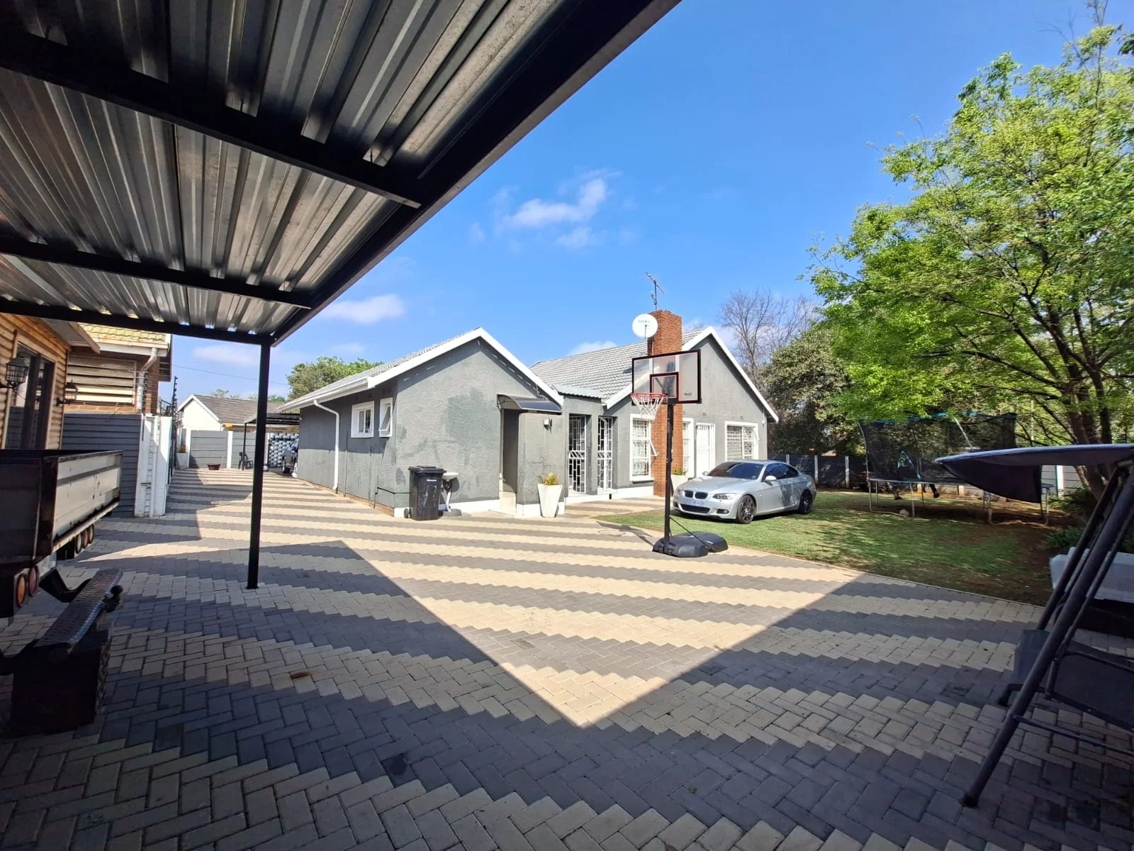 Spacious 3-Bedroom Family Home with Excellent Parking