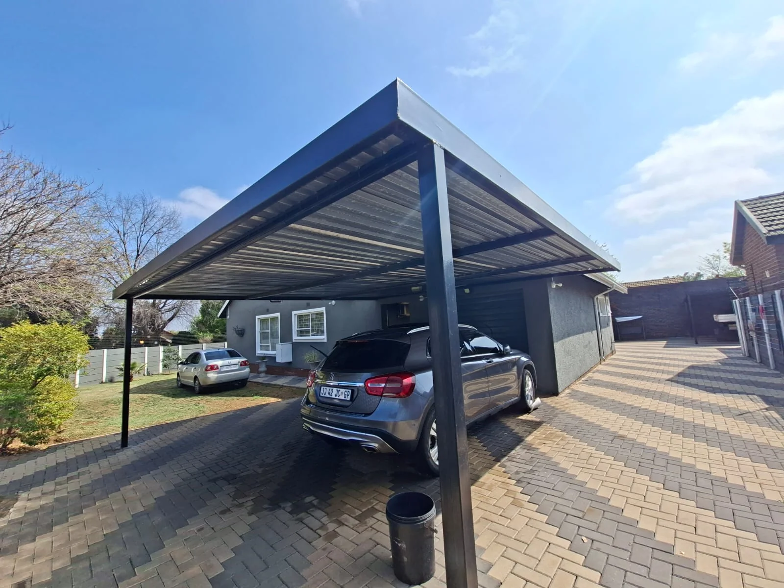 Spacious 3-Bedroom Family Home with Excellent Parking