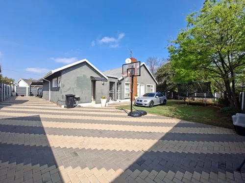 Rhodesfield, Kempton Park