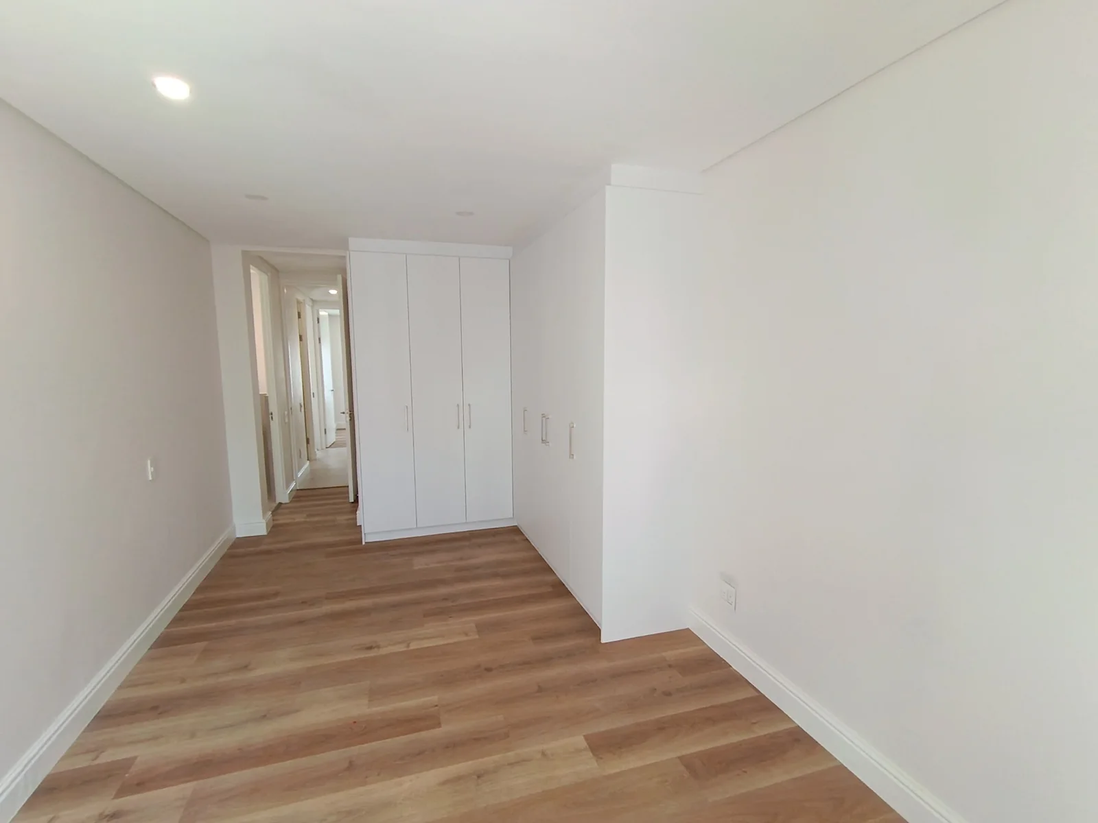 NEWLY BUILT 3-BEDROOM HOME TO RENT  AT VOLIERE ESTATE, STELLENBOSCH <br/><br/>Available from 1 October 2026 / Rental: R30 000 per month