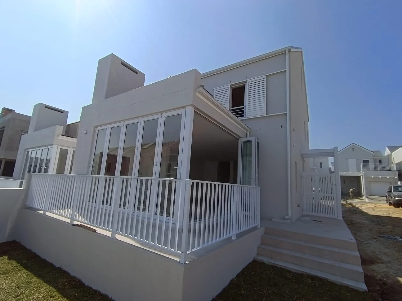 NEWLY BUILT 3-BEDROOM HOME TO RENT  AT VOLIERE ESTATE, STELLENBOSCH <br/><br/>Available from 1 October 2026 / Rental: R30 000 per month