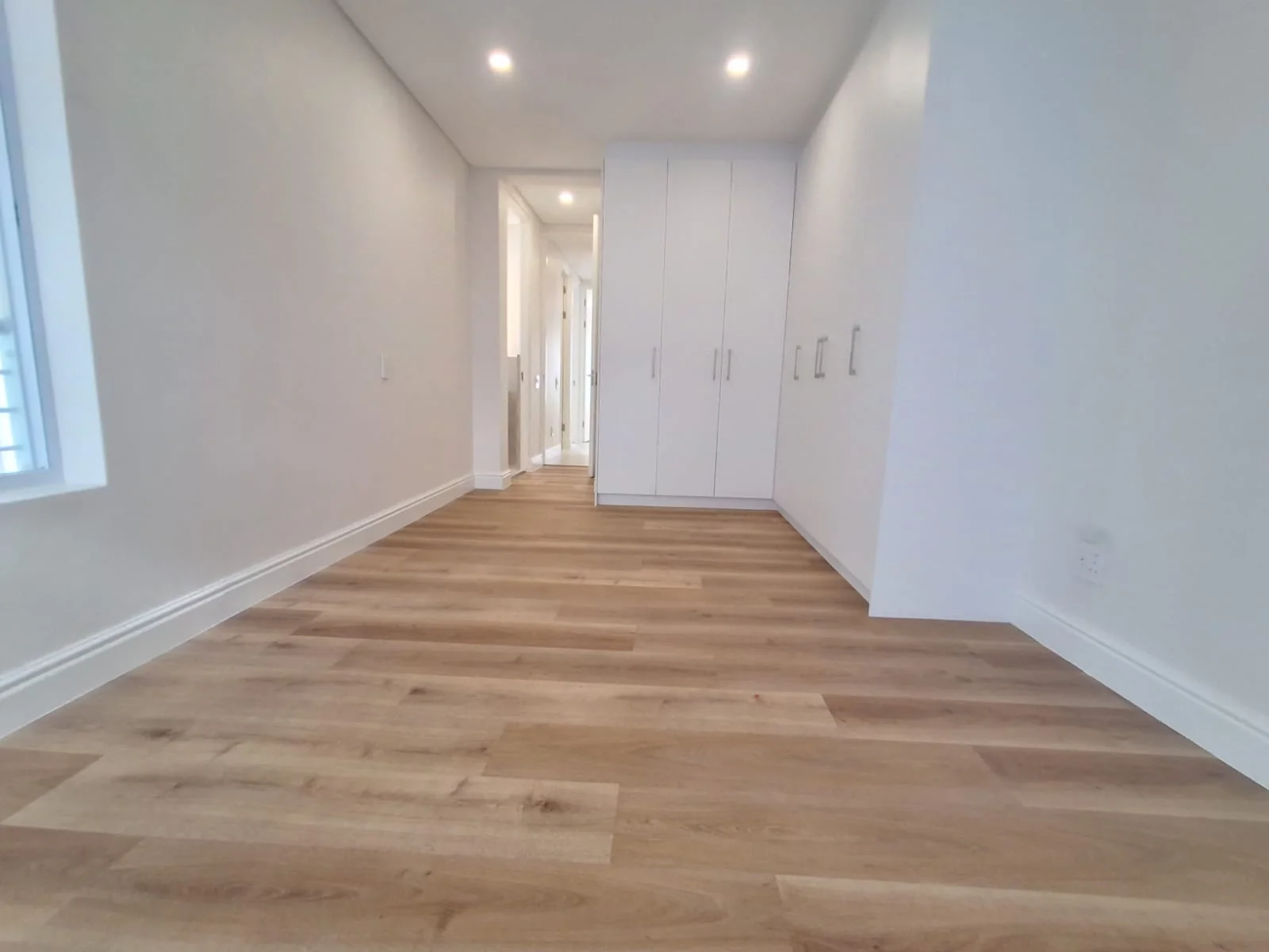 NEWLY BUILT 3-BEDROOM HOME TO RENT  AT VOLIERE ESTATE, STELLENBOSCH <br/><br/>Available from 1 October 2026 / Rental: R30 000 per month