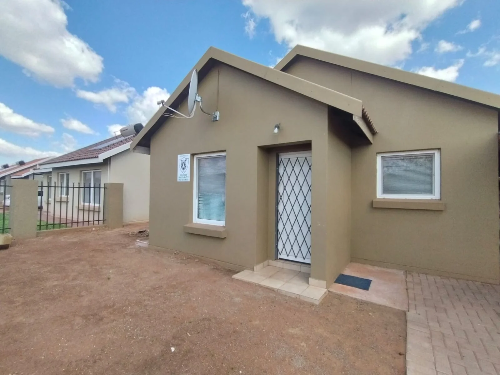 3 Bedroom House For Sale
