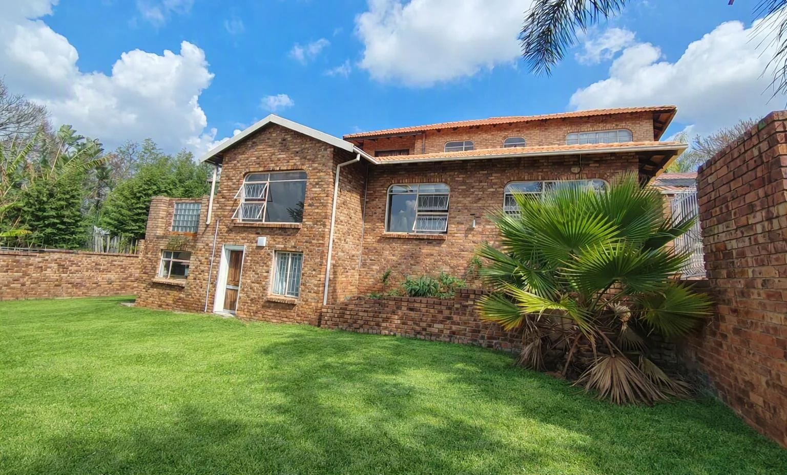Fabulous Family Home , Great condition with ample space for All