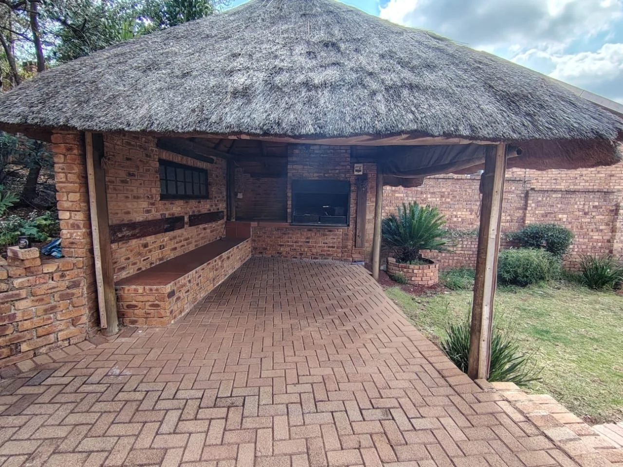 Fabulous Family Home , Great condition with ample space for All