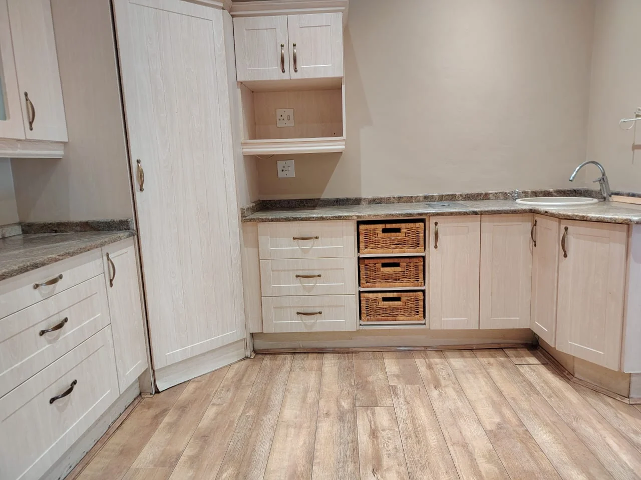 Fabulous Family Home , Great condition with ample space for All