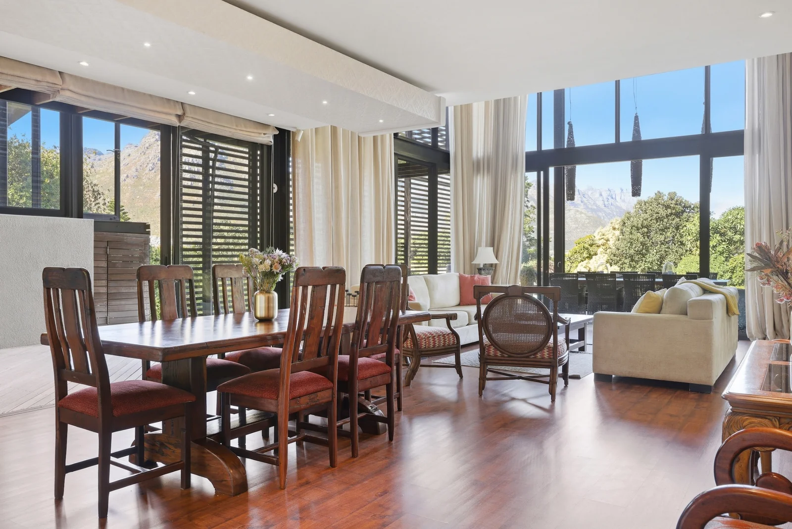 A One-of-a-Kind Forest Retreat with Unforgettable Views and Luxury Living