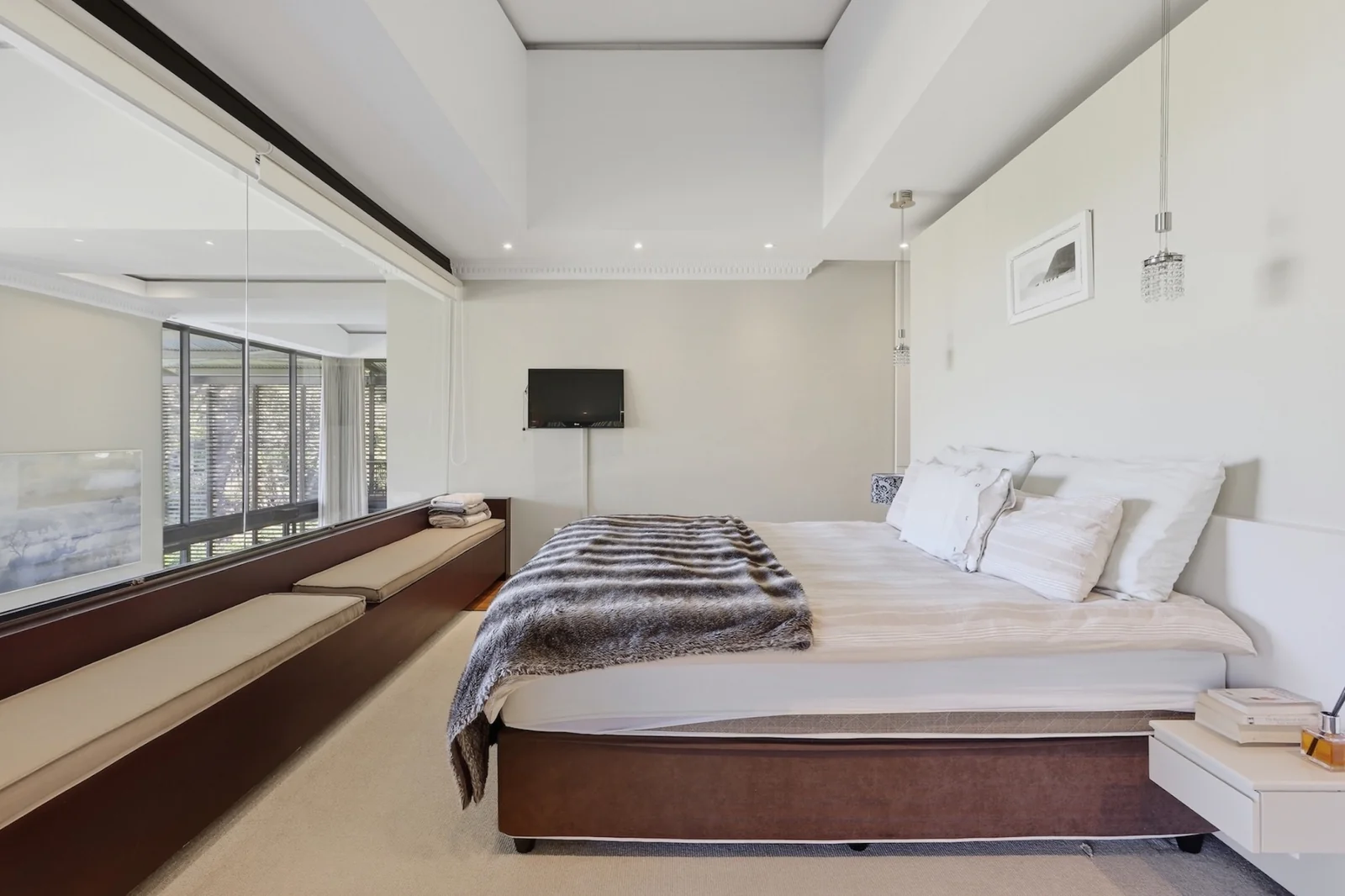A One-of-a-Kind Forest Retreat with Unforgettable Views and Luxury Living