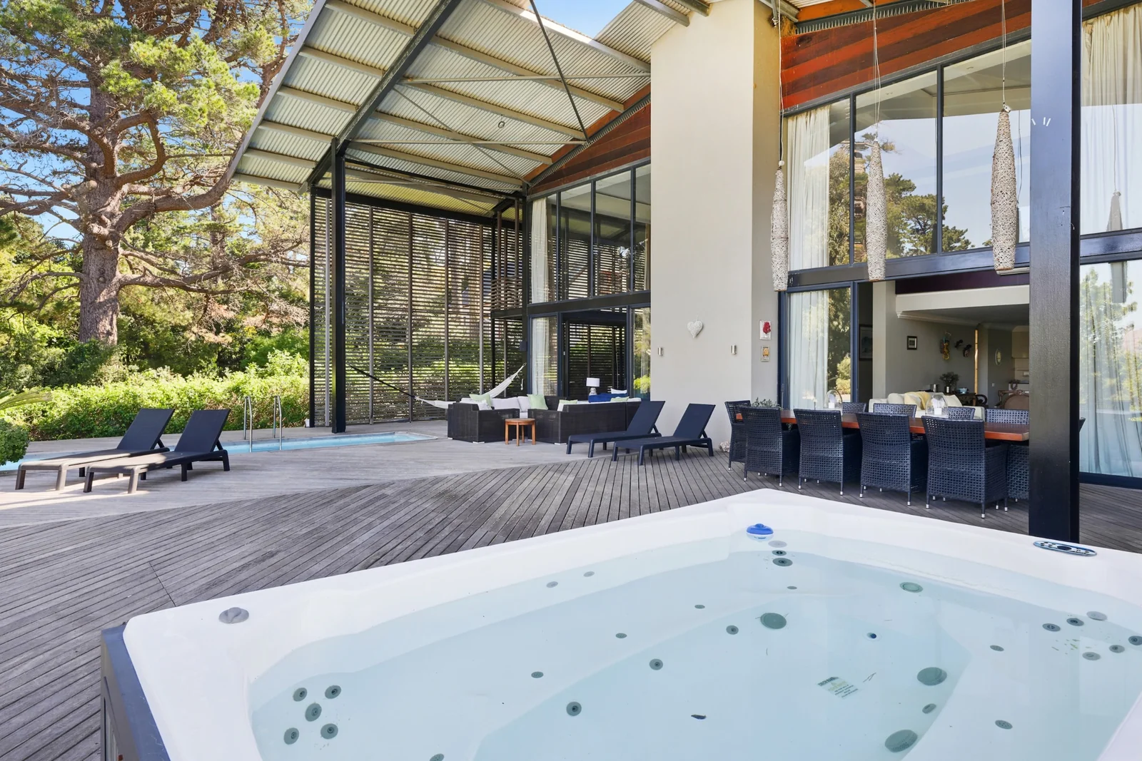 A One-of-a-Kind Forest Retreat with Unforgettable Views and Luxury Living