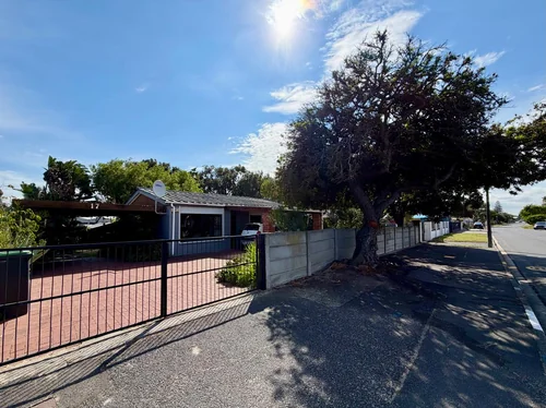 17 Tafelberg, Bothasig, Milnerton