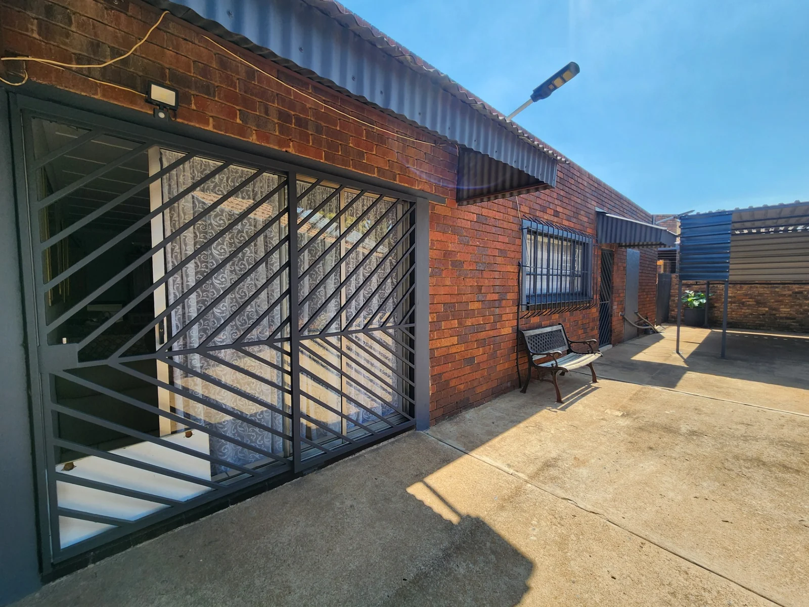 SPACE. SECURITY. VERSATILITY. A HOME THAT JUST WORKS.