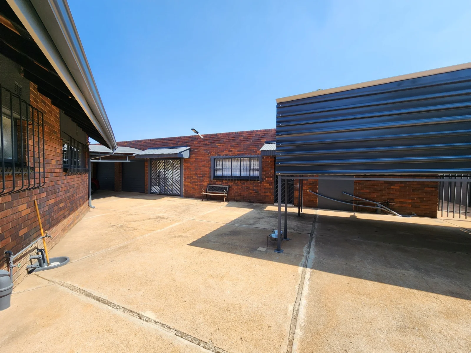SPACE. SECURITY. VERSATILITY. A HOME THAT JUST WORKS.