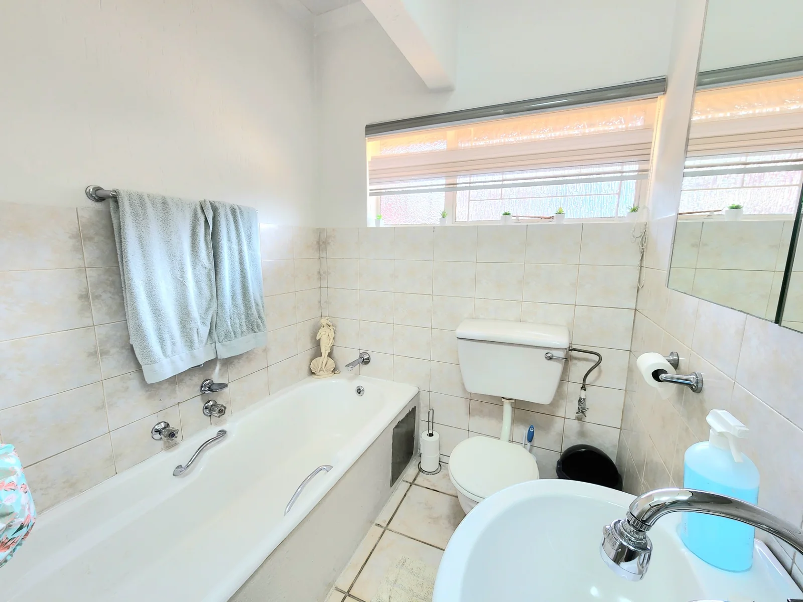 SPACE. SECURITY. VERSATILITY. A HOME THAT JUST WORKS.
